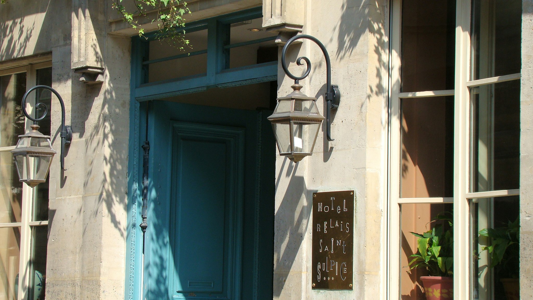 Hotel Relais Saint Sulpice 49/53