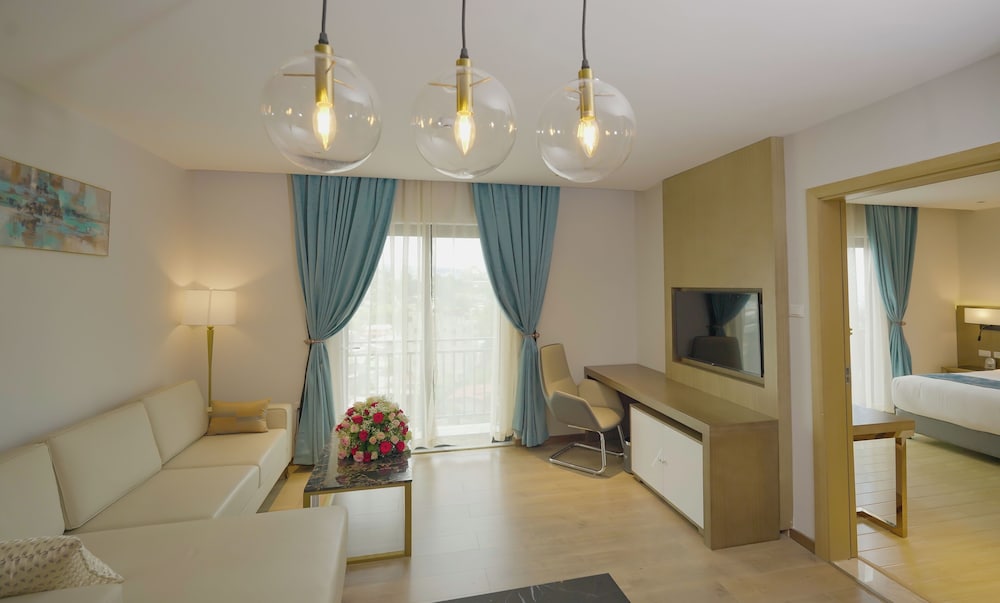 Stay Easy Plus Hotel 28/38