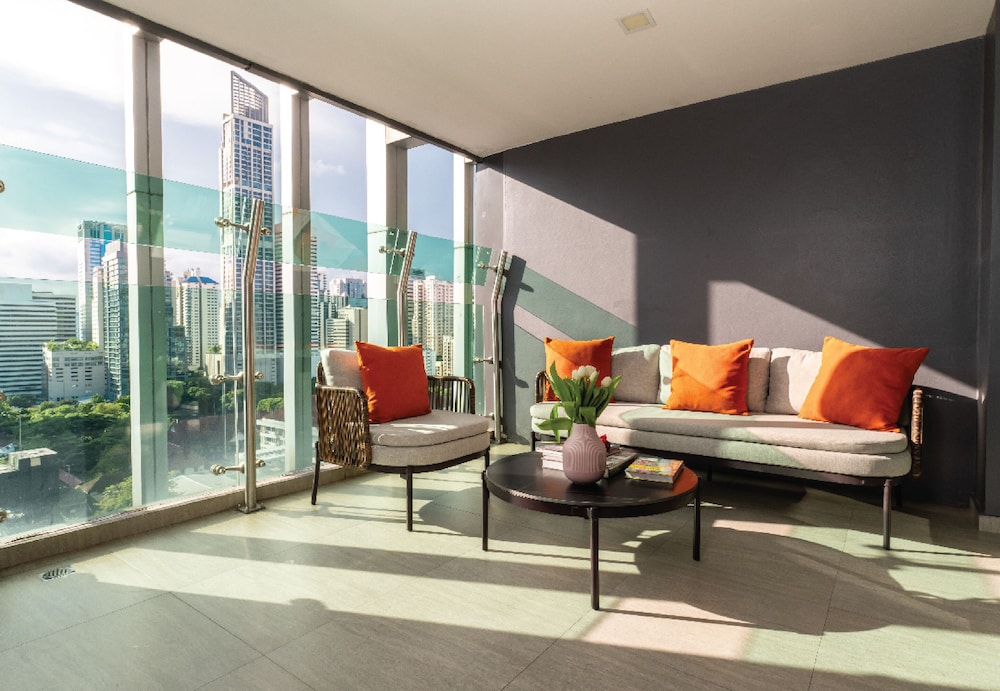 Solitaire Bangkok Sukhumvit 11 by Kingston Hotels 48/73