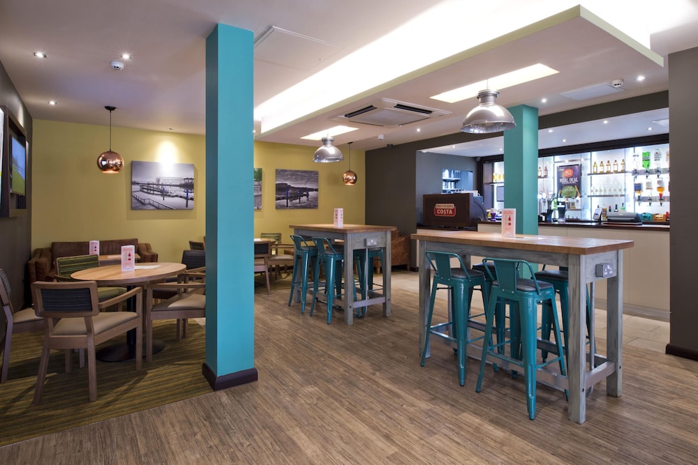 Premier Inn Glasgow Braehead 28/41