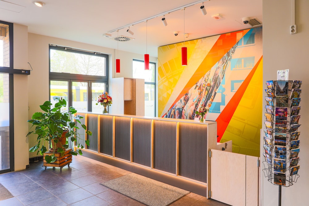 H Hotel 4 Youth Berlin Mitte 10/64