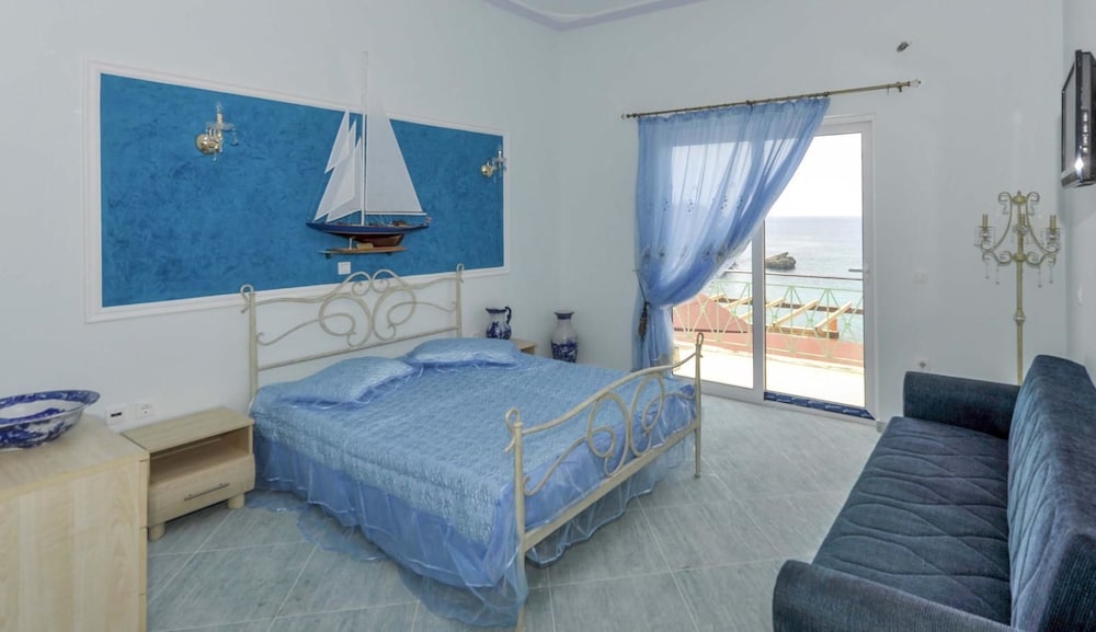 Blue Princess Beach Resort 13/70