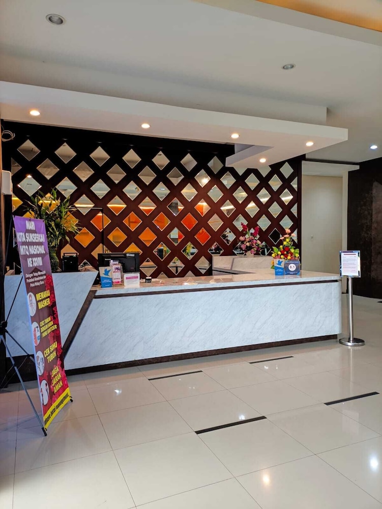 New D'dhave Hotel 10/41