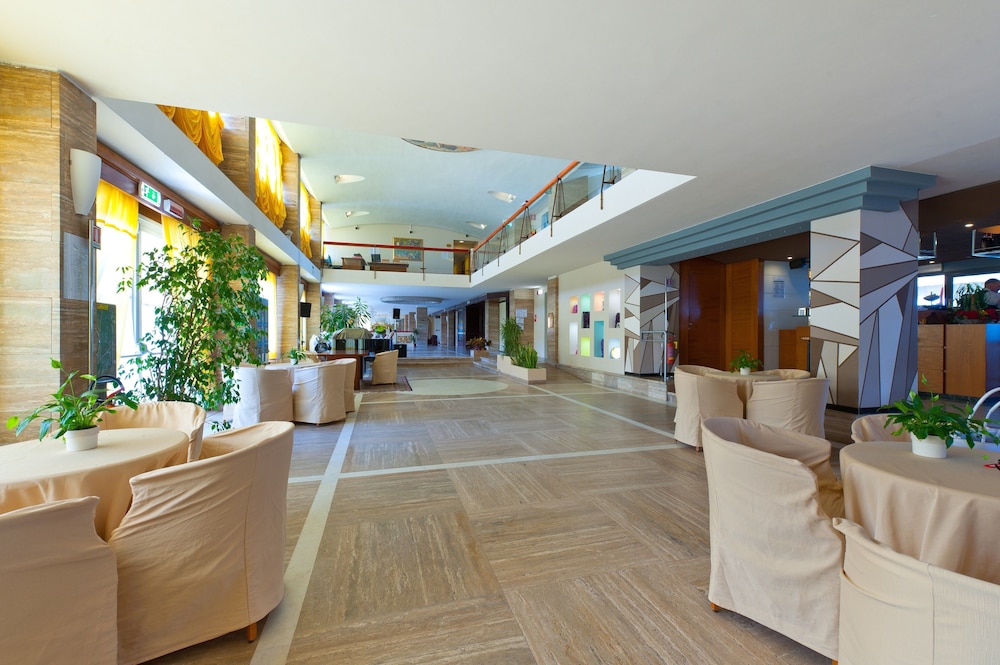 Grand Hotel Continental 11/44