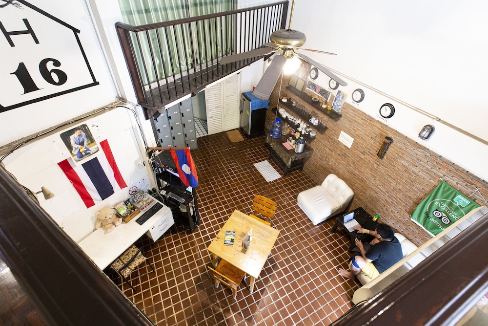 Hostel 16 50/72
