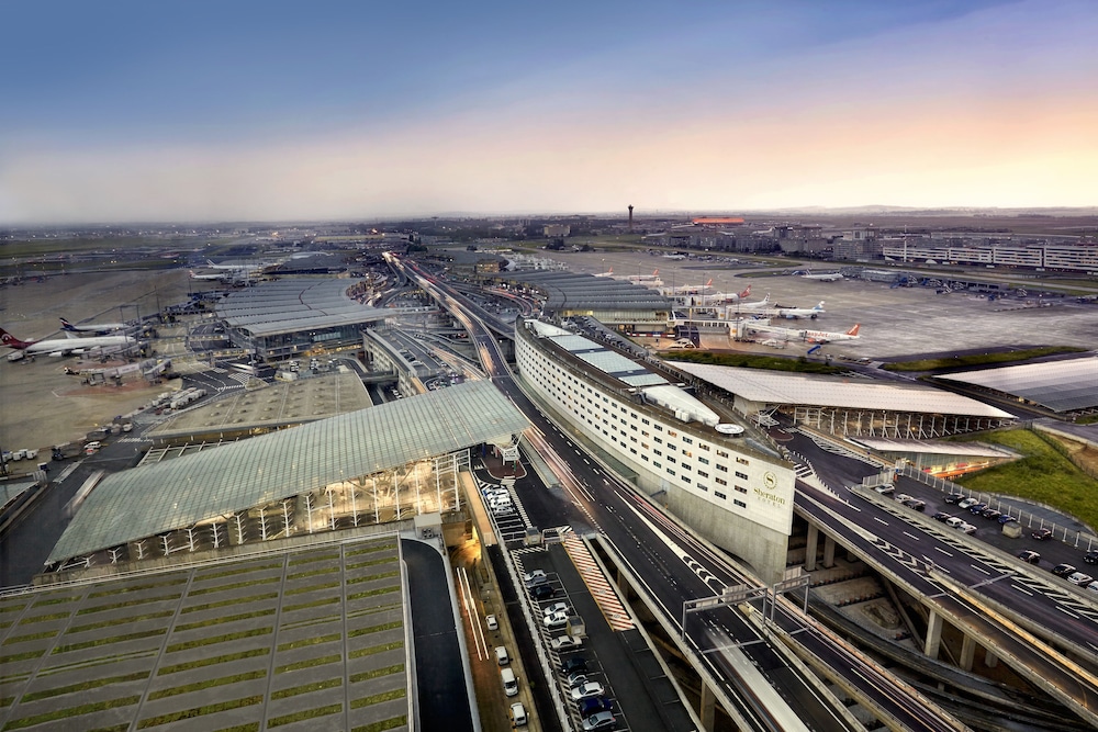 Sheraton Paris Charles de Gaulle Airport Hotel in PARIS