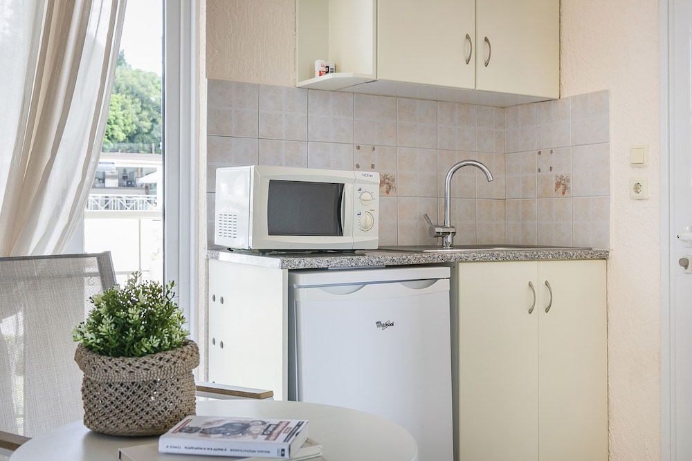 Panorama Fanari Studios Apartments 70/77