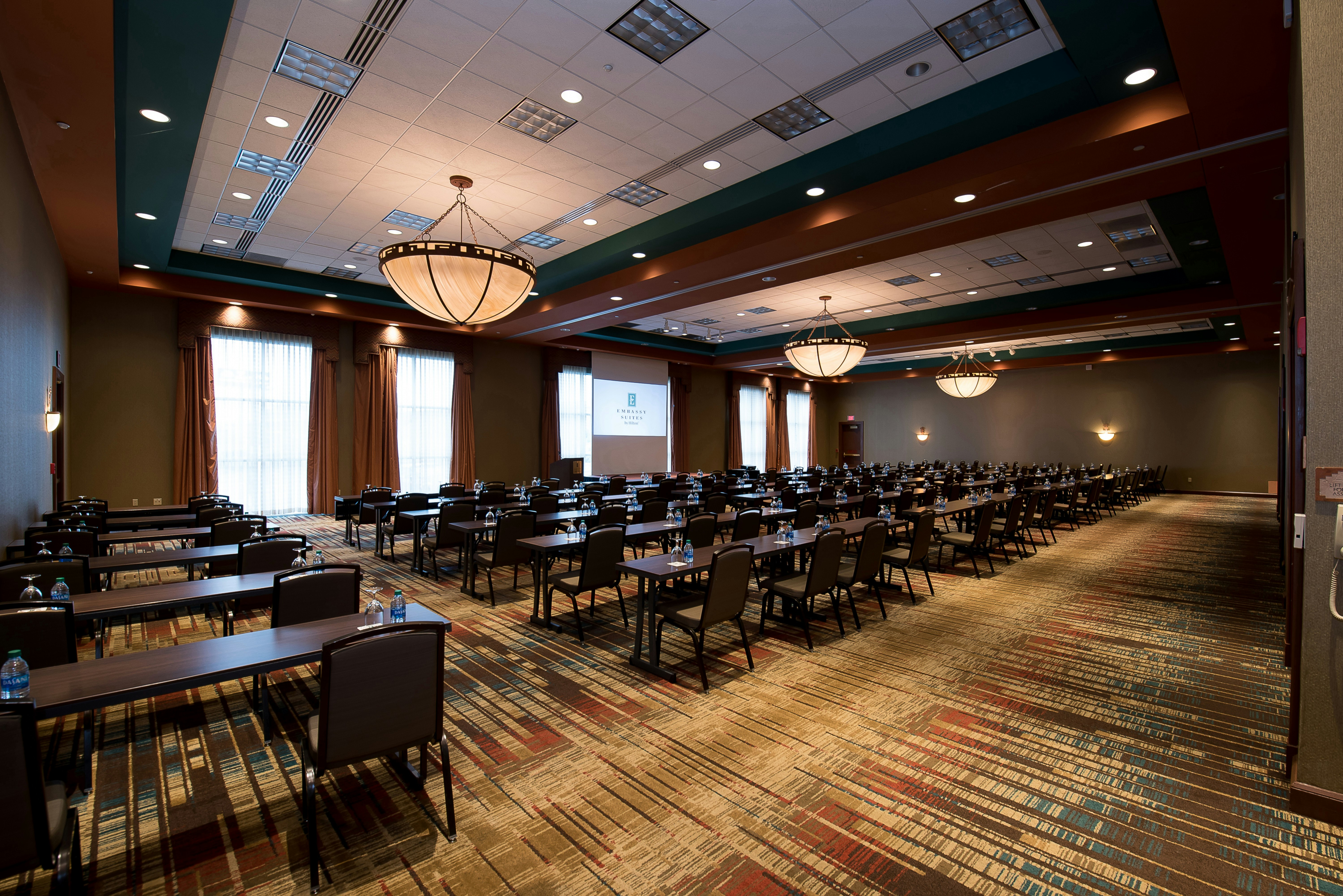 Embassy Suites by Hilton Albuquerque 61/63