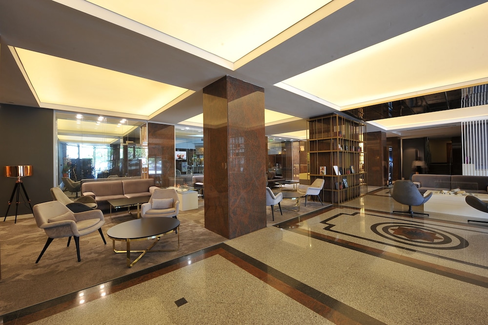 Crystal Palace Hotel 36/67