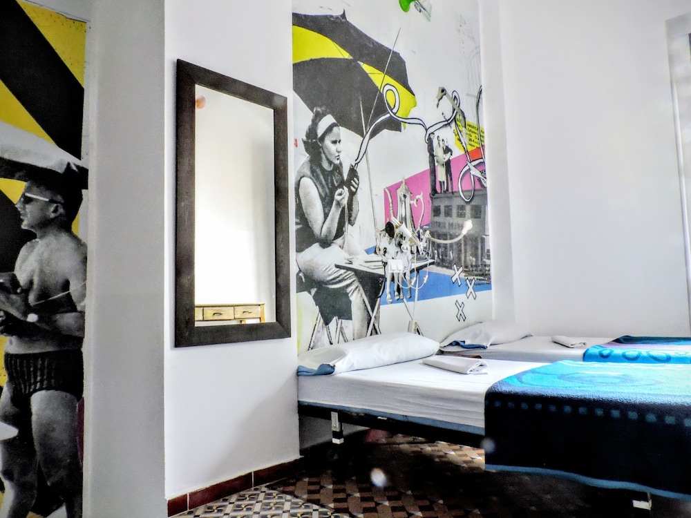 Home Youth Hostel 14/73