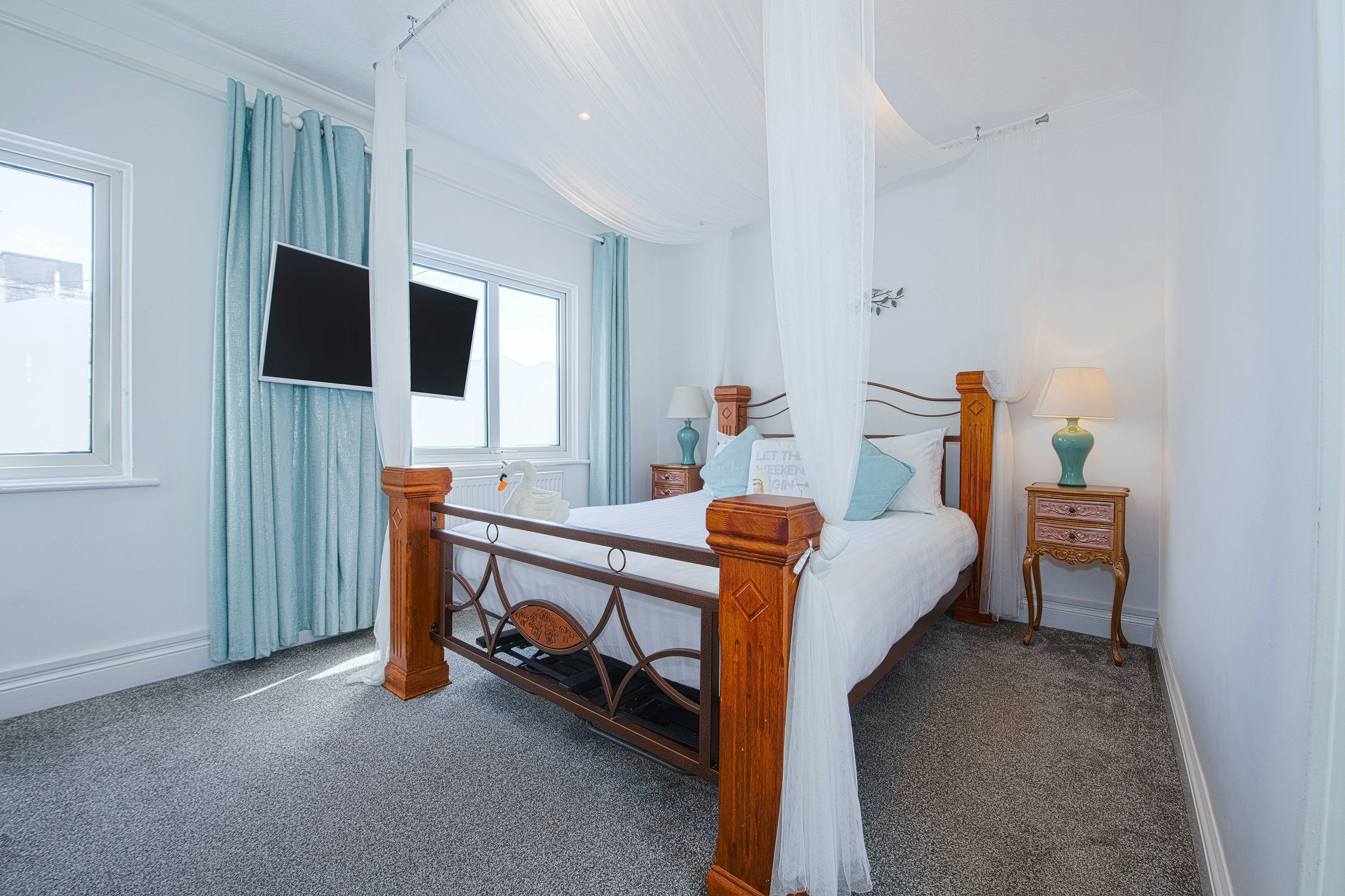 OYO The Pier Hotel 24/31