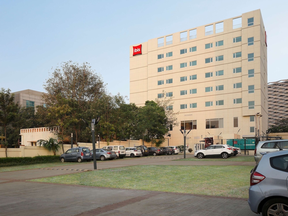 Ibis Pune Hinjewadi 62/67