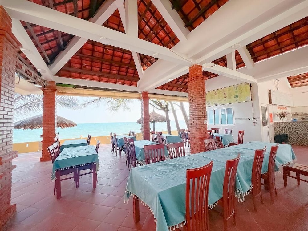 Sand Beach Resort 34/50