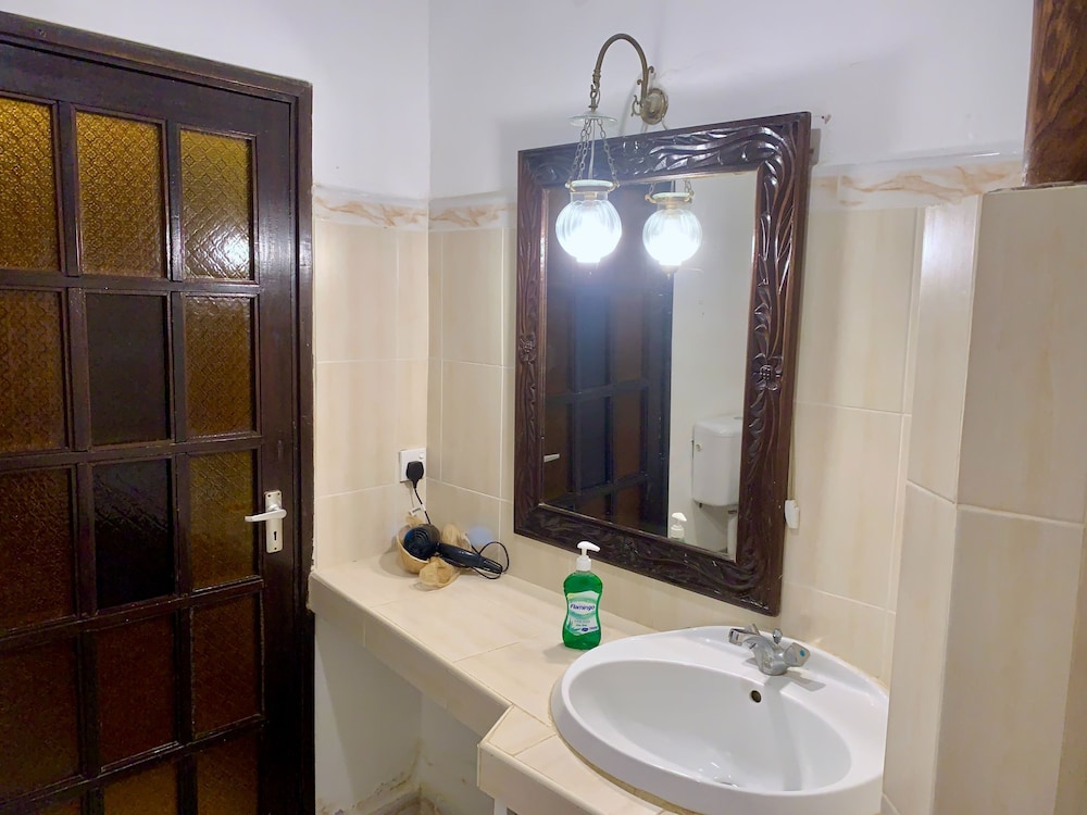 Kenyan House Boutique Hotel 28/36