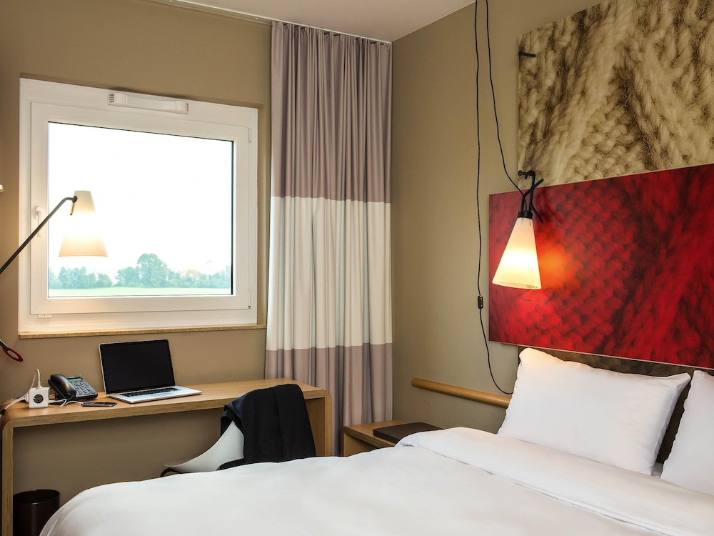 Ibis Muenchen Airport Sued 22/45