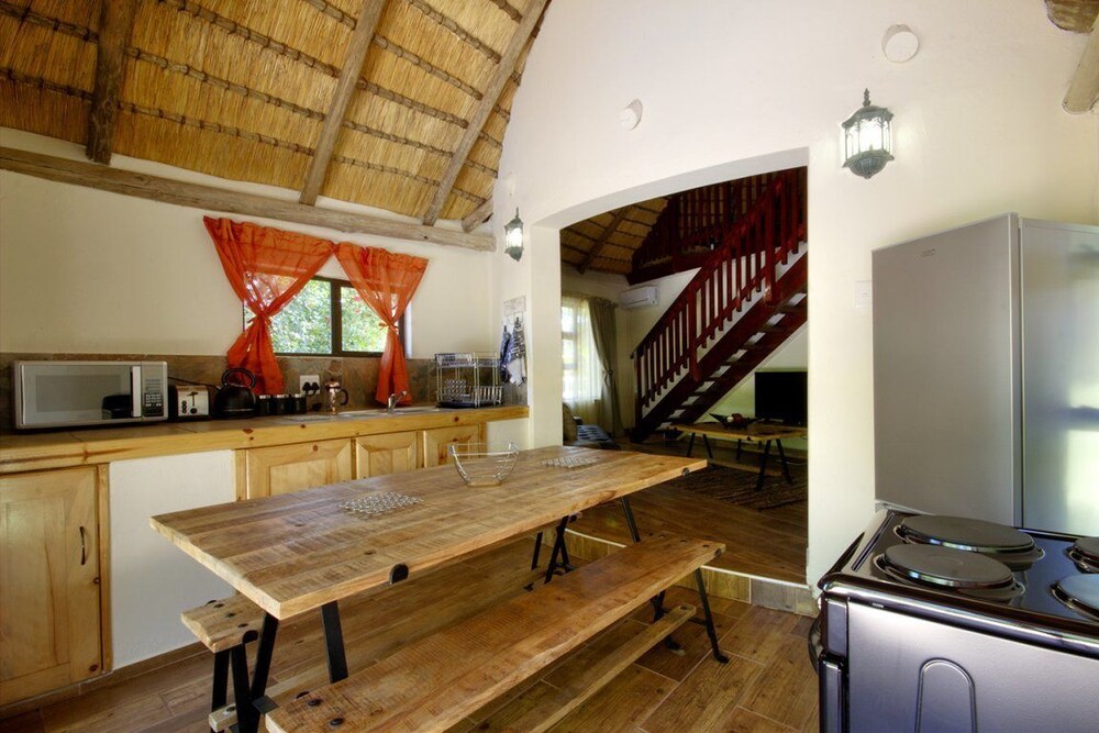 Monzi Safari Lodge 6/69