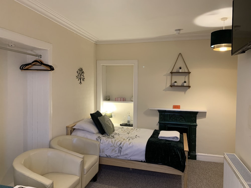 The Village Inn and Kirtle House B&amp;B 23/35