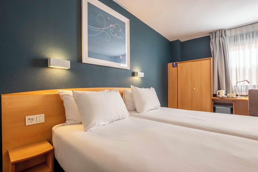 Hotel Campanile Murcia 24/59