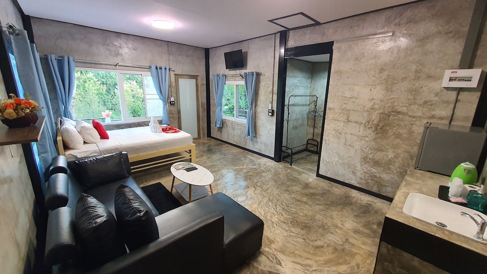Banphu Montalang Resort 27/27