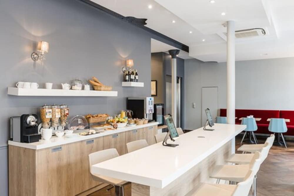 Grand Hotel Clichy 49/61