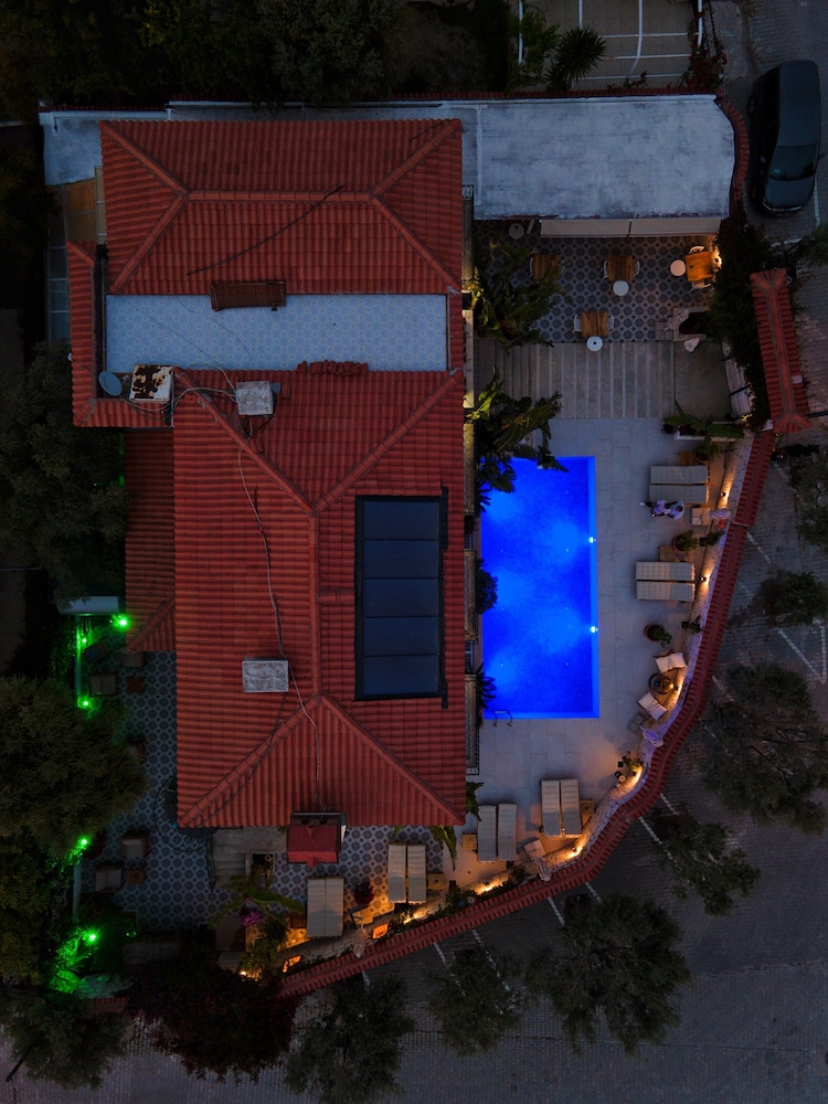 Tarcin Alacati Otel - Adults Only 11/48