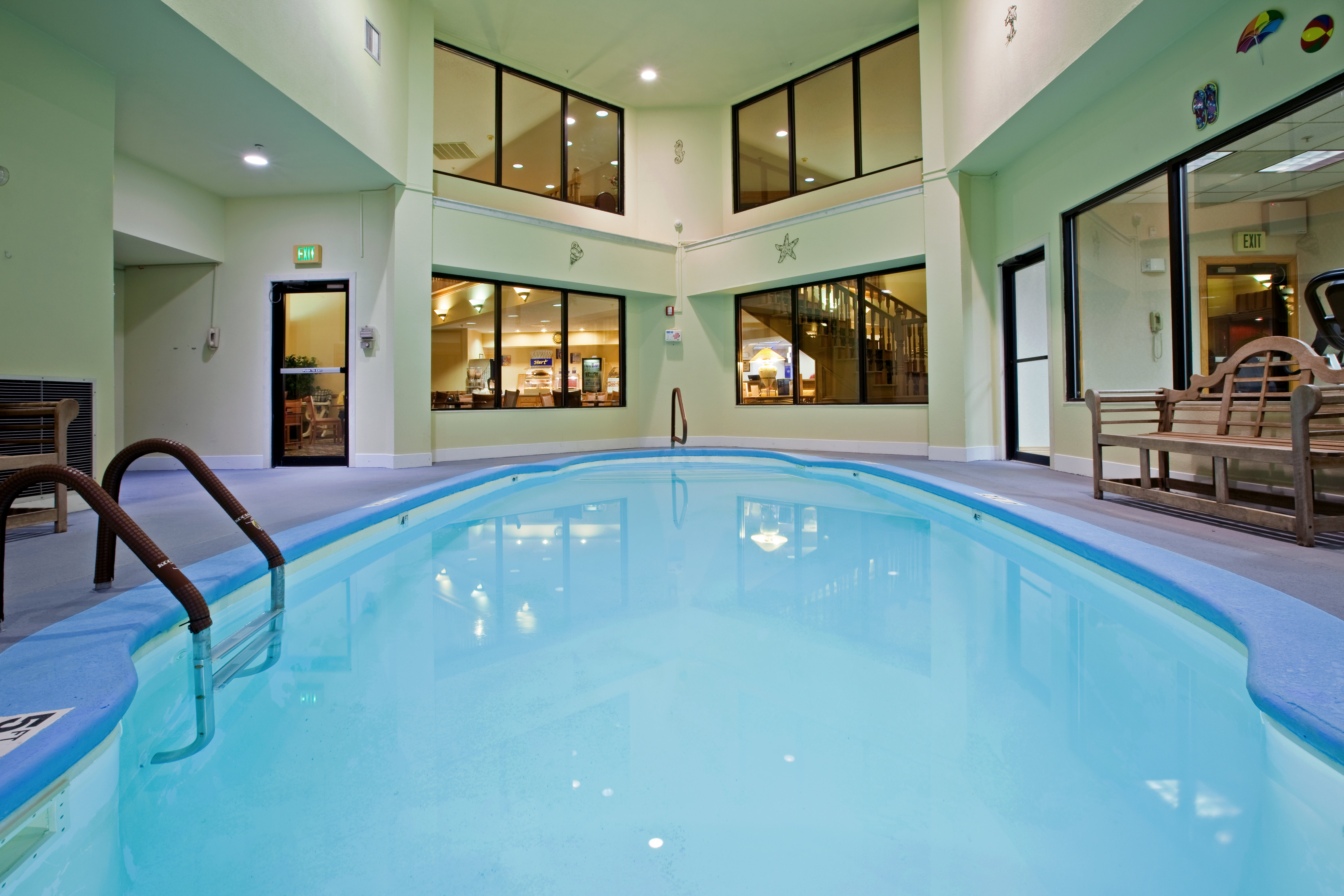 Holiday Inn Express Washington 30/45