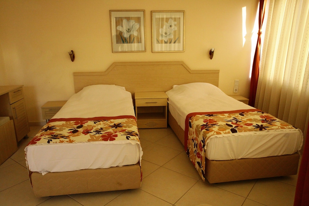 Malhun Hotel 13/29