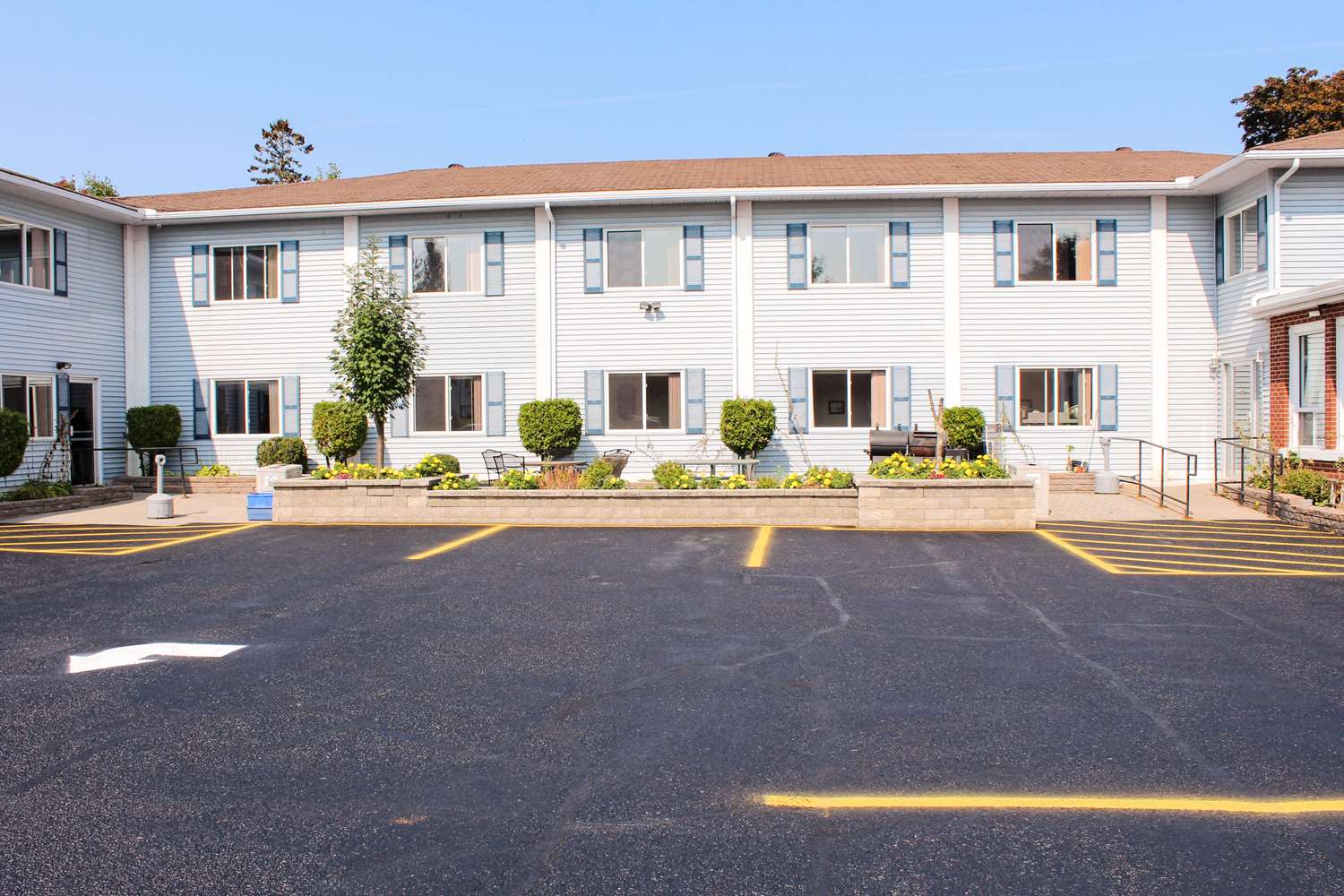 Super 8 by Wyndham Pembroke 14/15