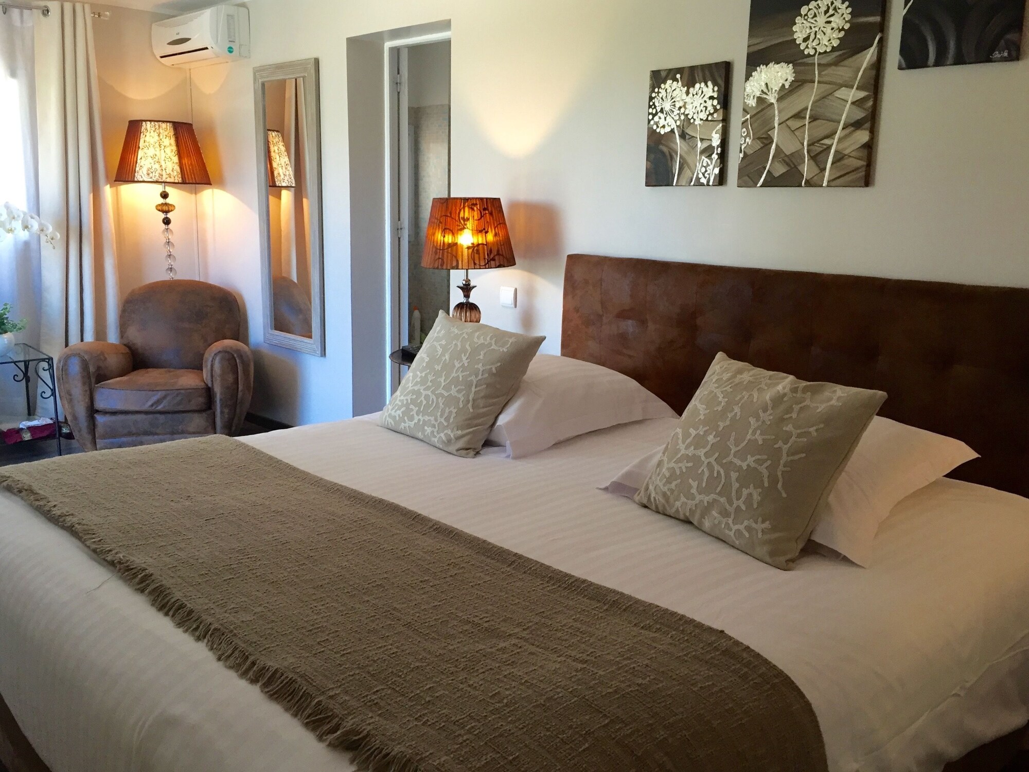 ROSE, LUXURY, DOUBLE BED