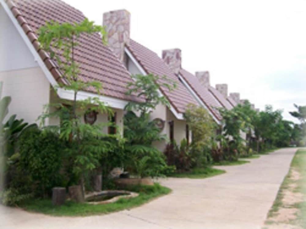 Ingdao Resort 12/16