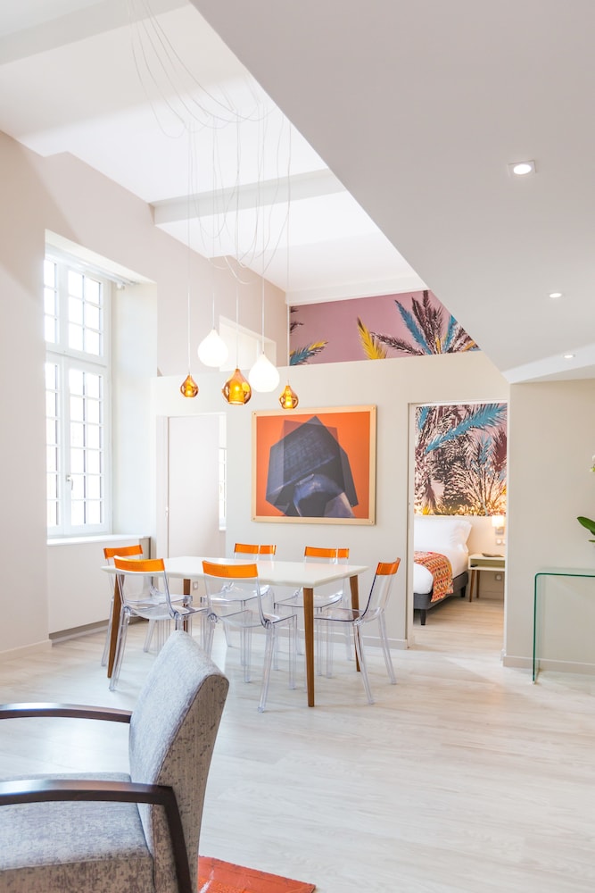 Palais Saleya Boutique Hotel 52/63