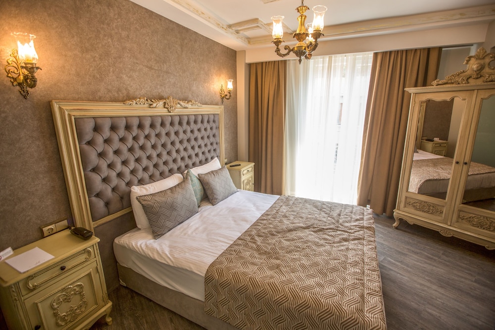 Idylle Hotel 19/74