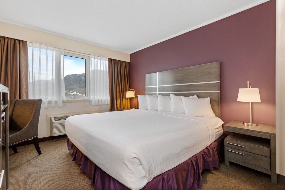 Thompson Hotel Conference Center 13/40