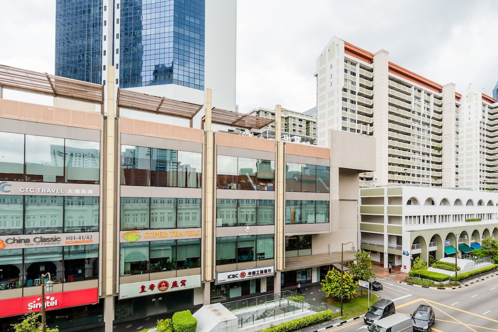Bliss Hotel Singapore 3/75