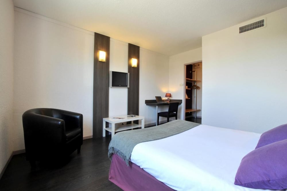 BRIT HOTEL MONTPELLIER PARC EXPO 28/60