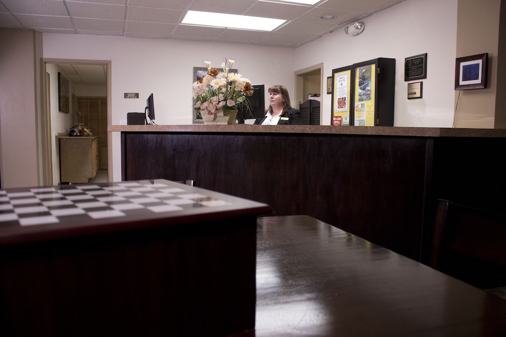 Fairbridge Inn Suites Lewiston 10/48