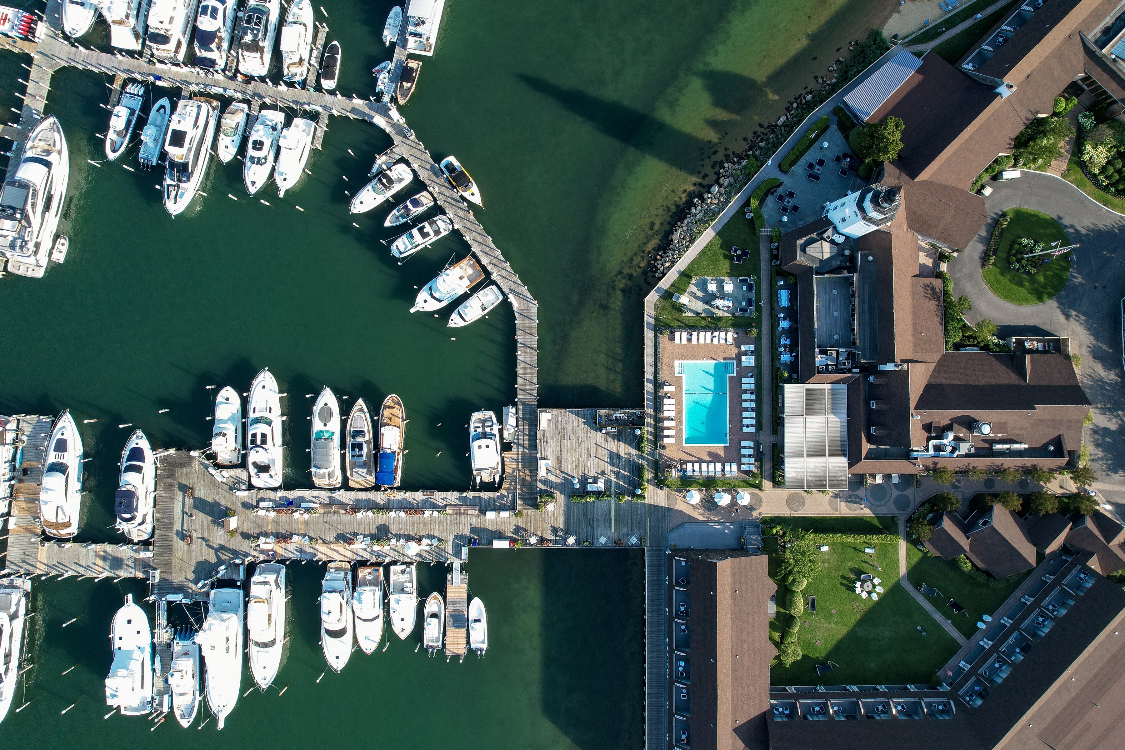 Montauk Yacht Club 64/74