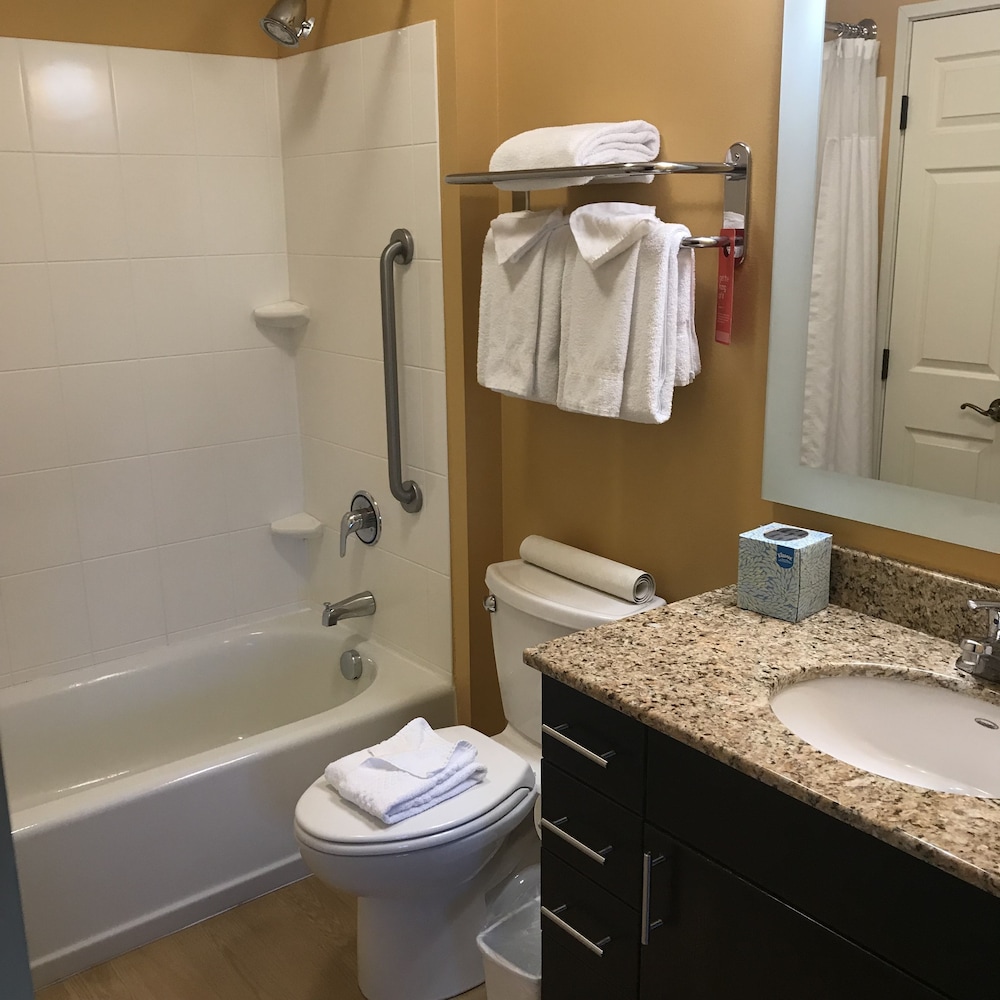 TownePlace Suites Bend Near Mt. Bachelor 11/36