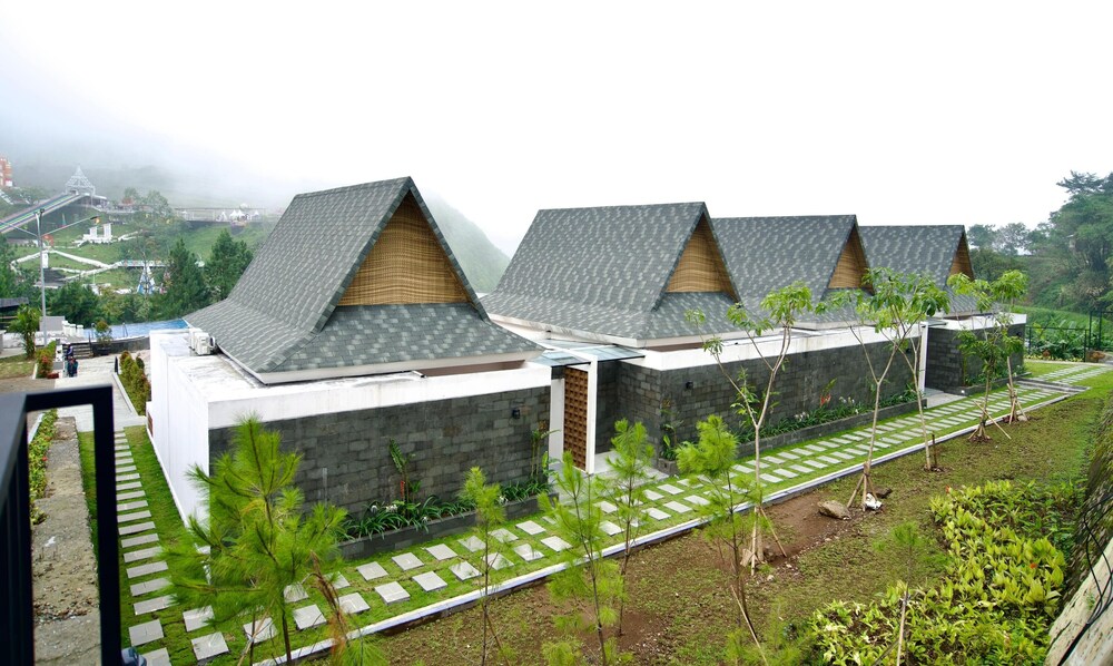 Gulala Azana Hotel and Resort Guci Tegal 3/50