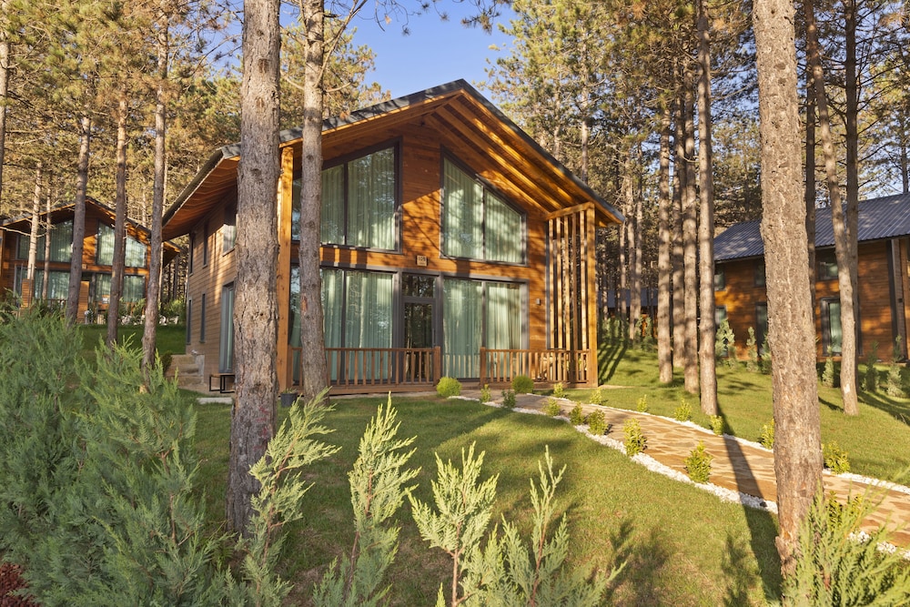 Harmony Green Village Resort 3/31