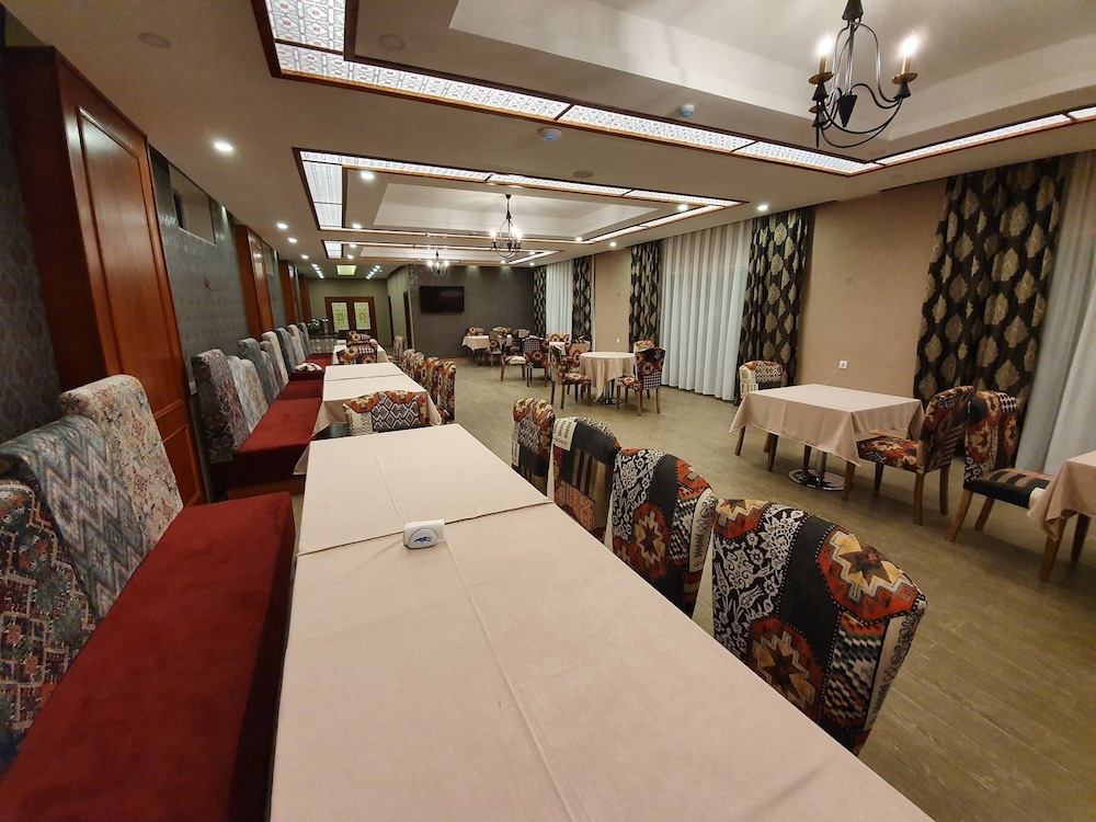 Ruma Qala Hotel 38/50