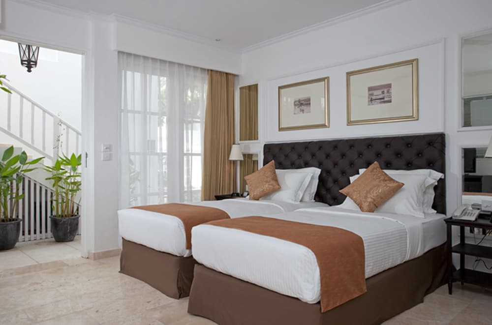 The Colony Hotel 15/59