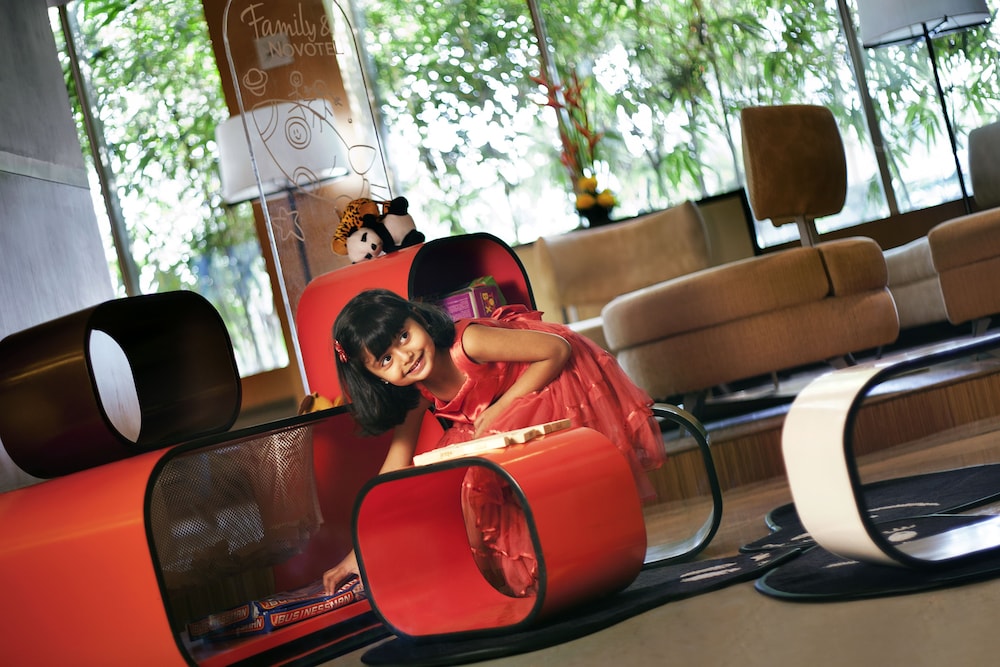 NOVOTEL KOLKATA HOTEL AND RESIDENCES 35/74