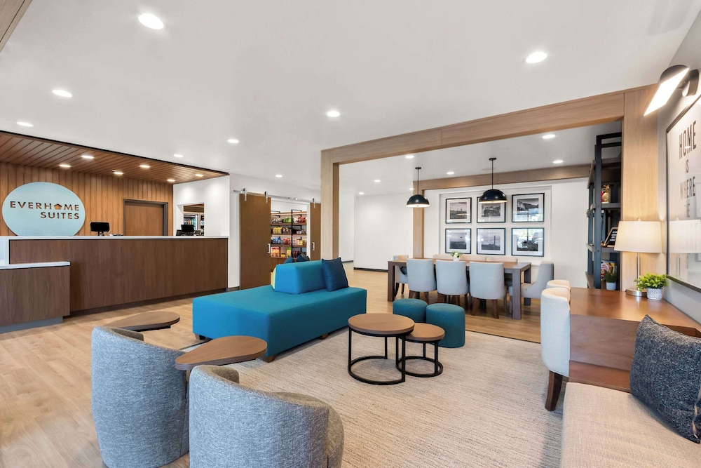 Everhome Suites Glendale Sports & Entertainment District 28/47