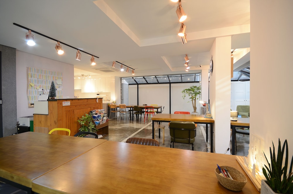 Sunny Hill Hostel Hongdae 35/50