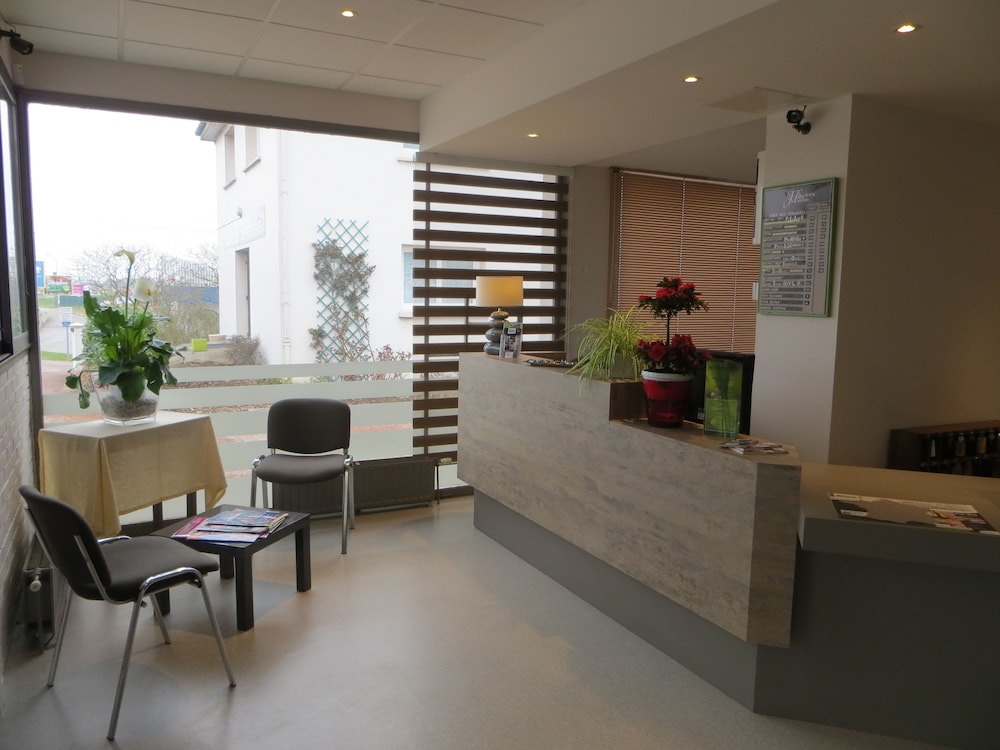 Brit Hotel Hermes 18/42