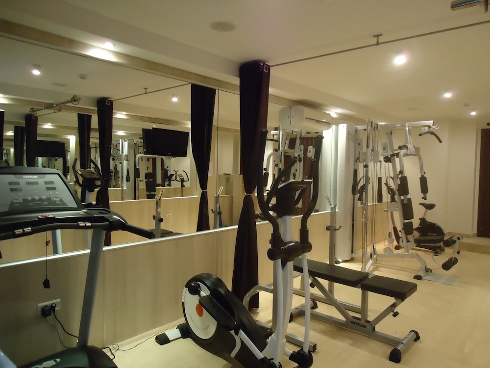 Hotel Azimut 26/50