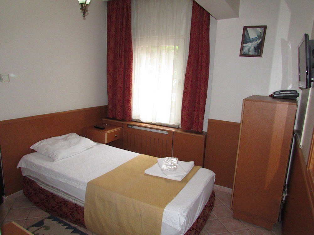 Kadikoy Otel 15/48
