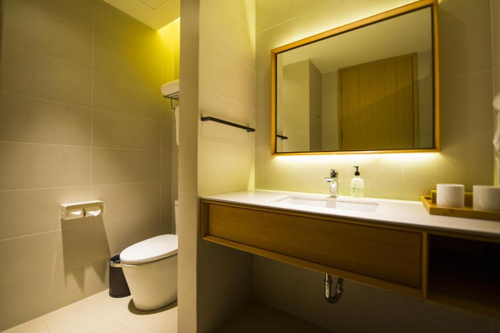 Ji Hotel (Shanghai Lujiazui Pudong South Road) 48/49