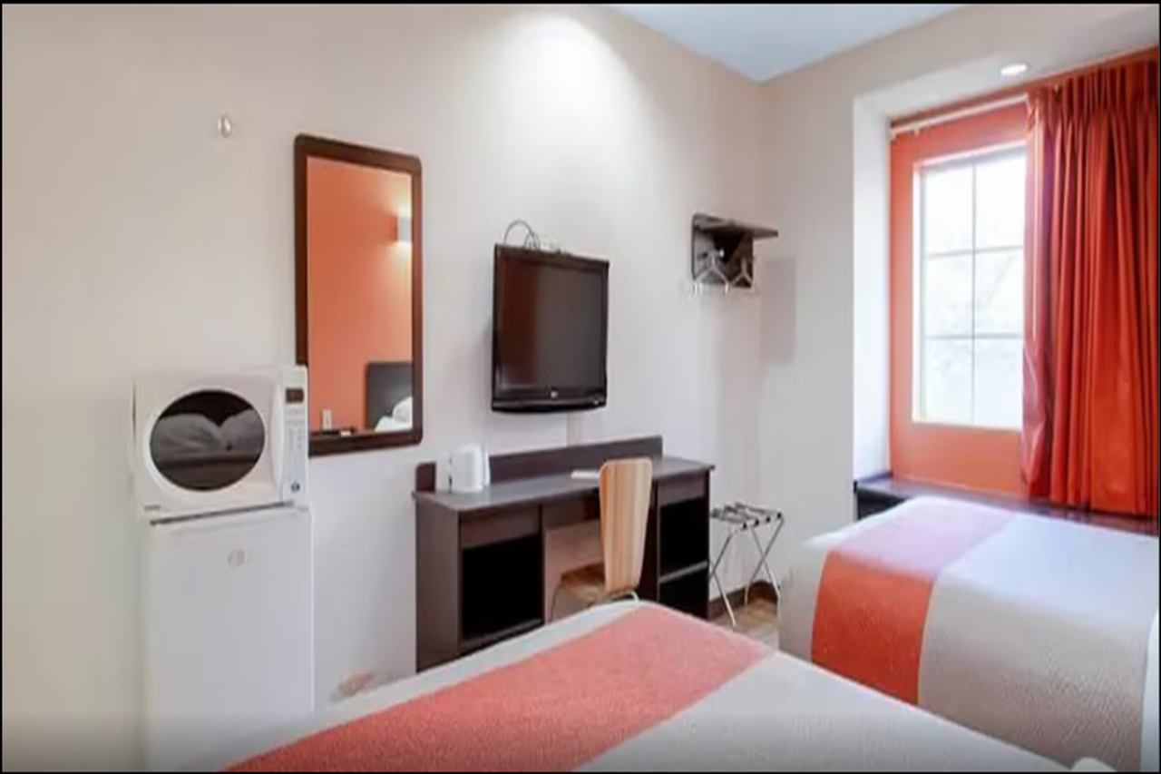 El Paso Inn 13/24